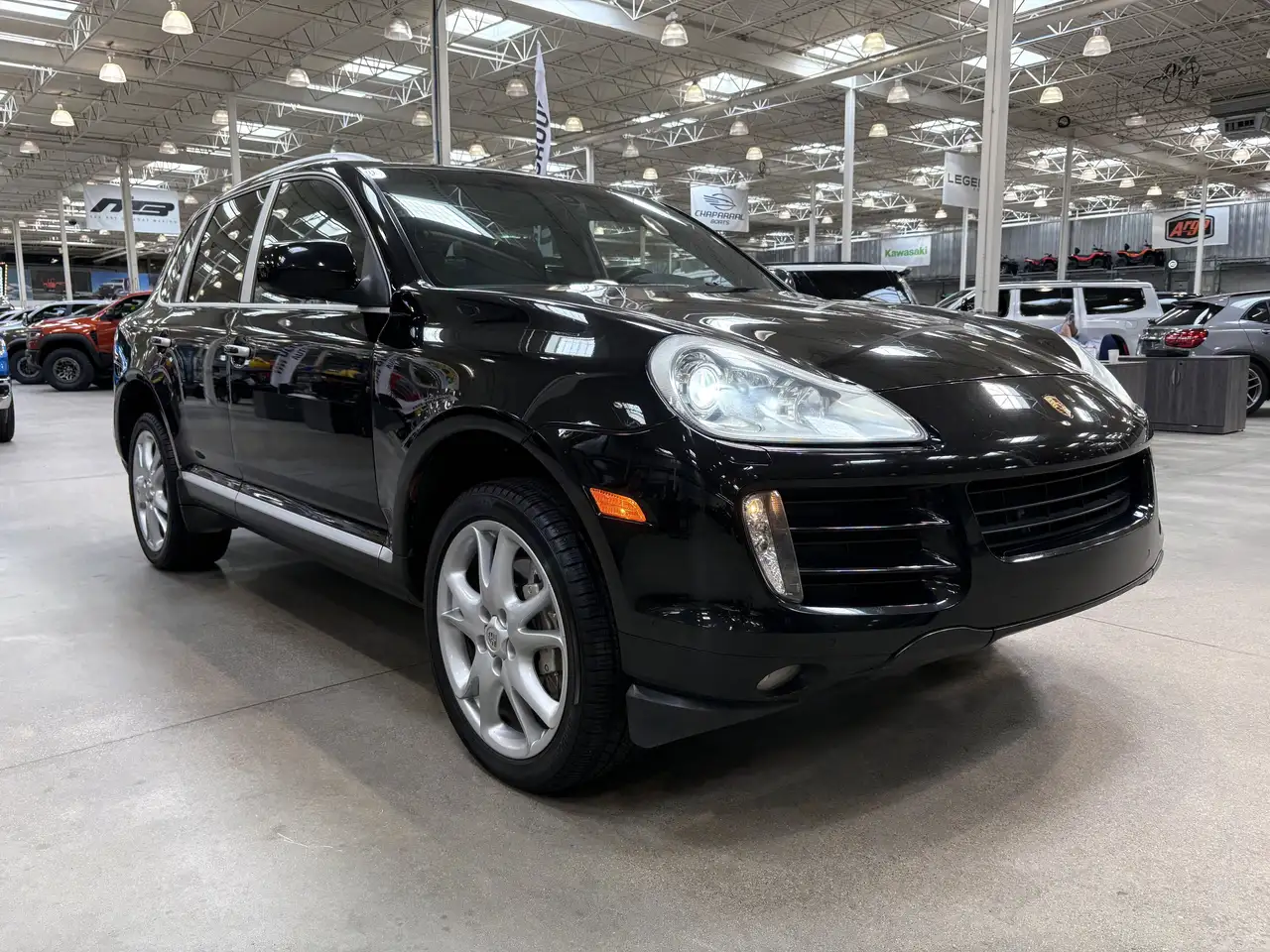 Porsche Cayenne снимка Porsche Cayenne