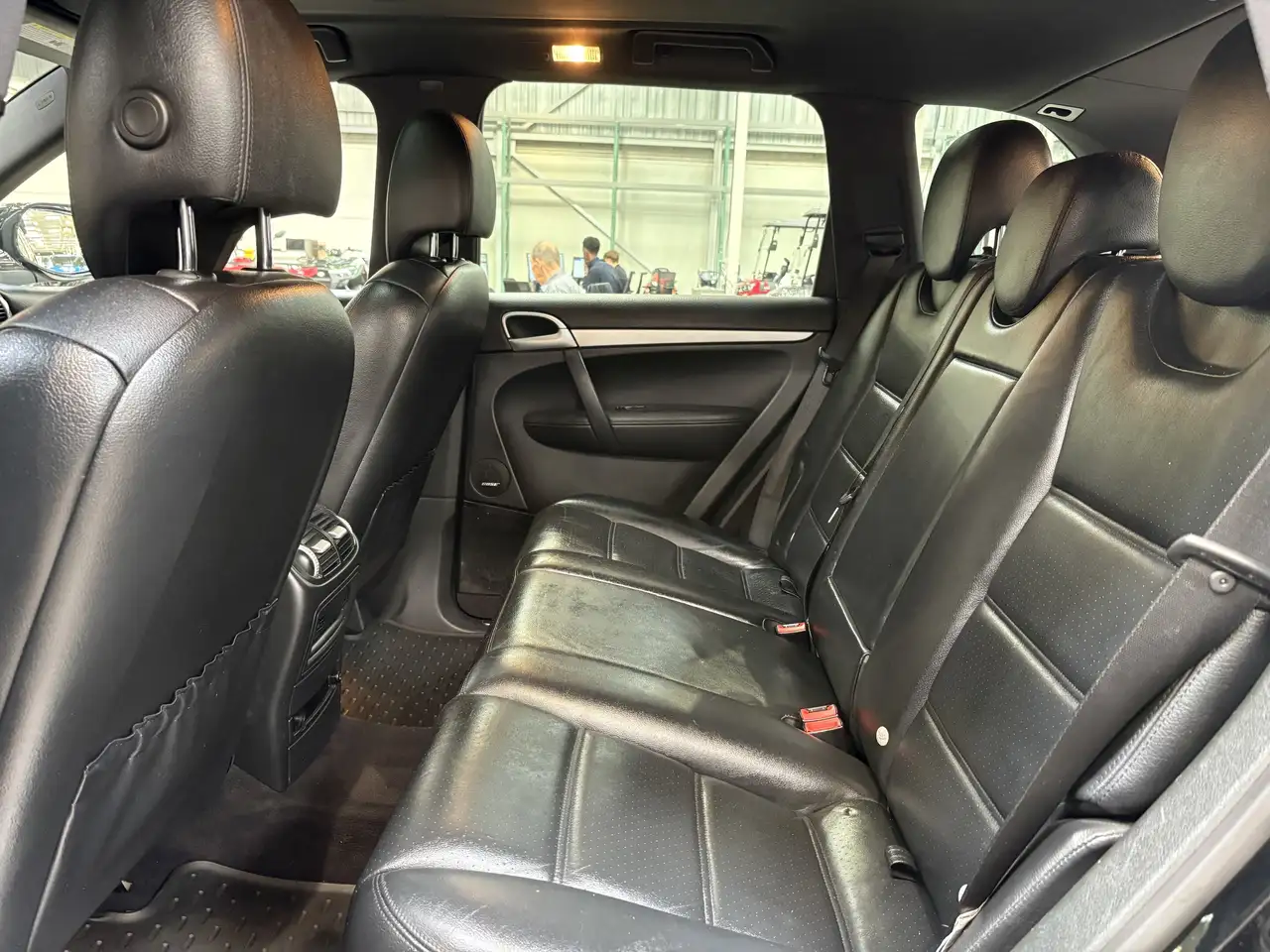 Porsche Cayenne снимка Porsche Cayenne