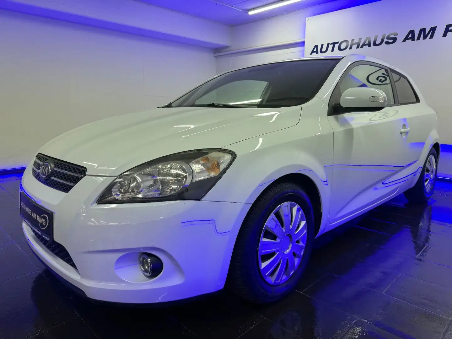 Kia Ceed / cee'd / Ceed 1.6 Spirit PDC SZHZG ALU-16 2-ZONEN Blanc - 2