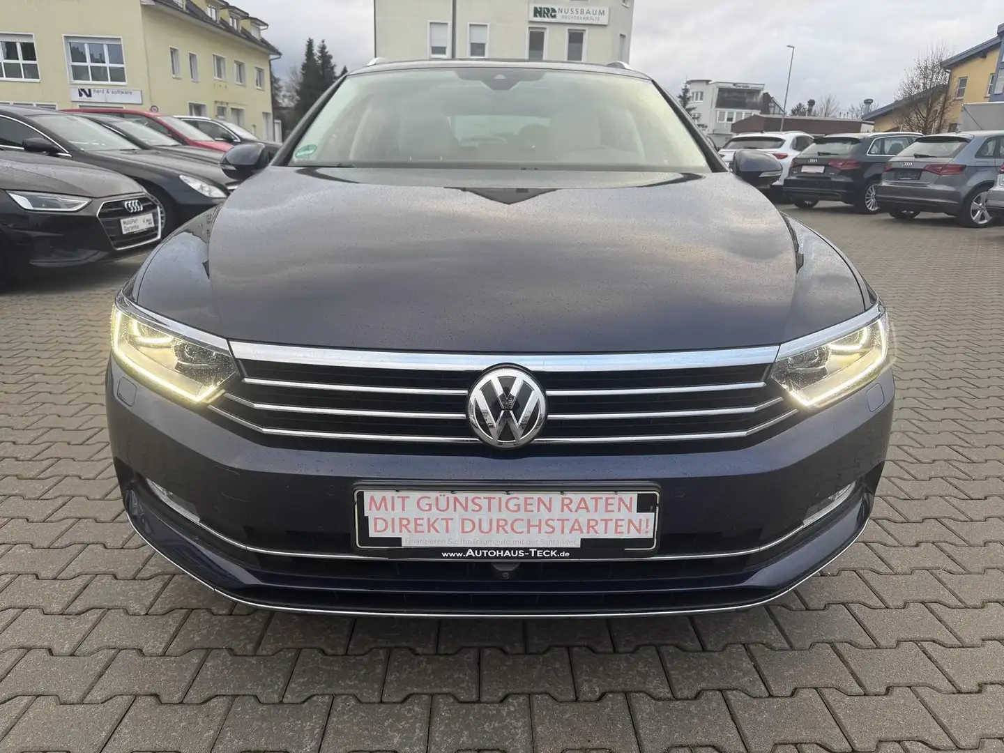 Volkswagen Passat Variant 2.0 TDI Pan. SD/8xBEREIFT/AHK/KLIMA/SHZ/360°KAMERA Blau - 2