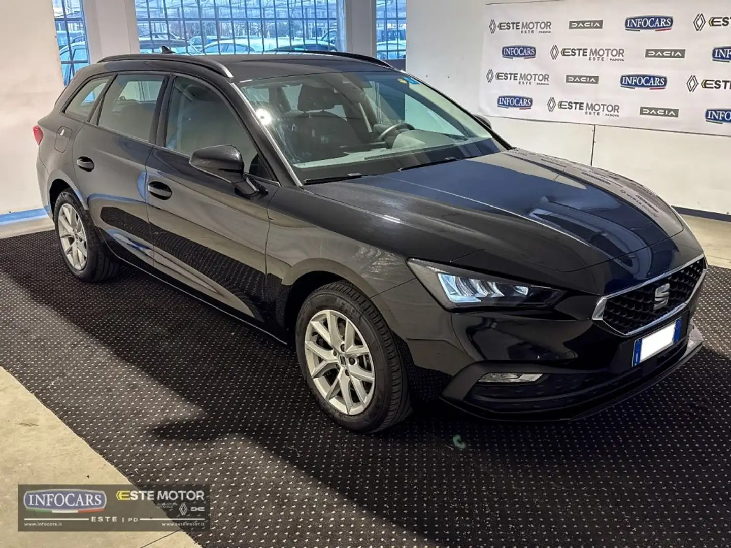 SEAT Leon Sportstourer 2.0 TDI 116 CV Style - PROMO Schwarz - 1