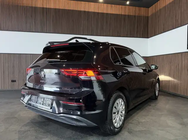 Volkswagen Golf view 6