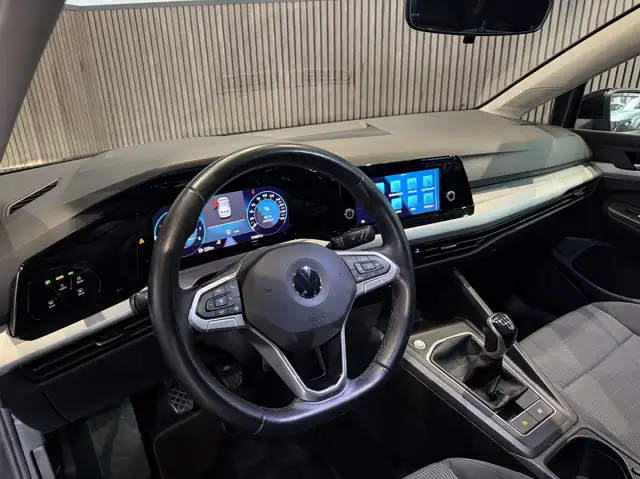 Volkswagen Golf view 7