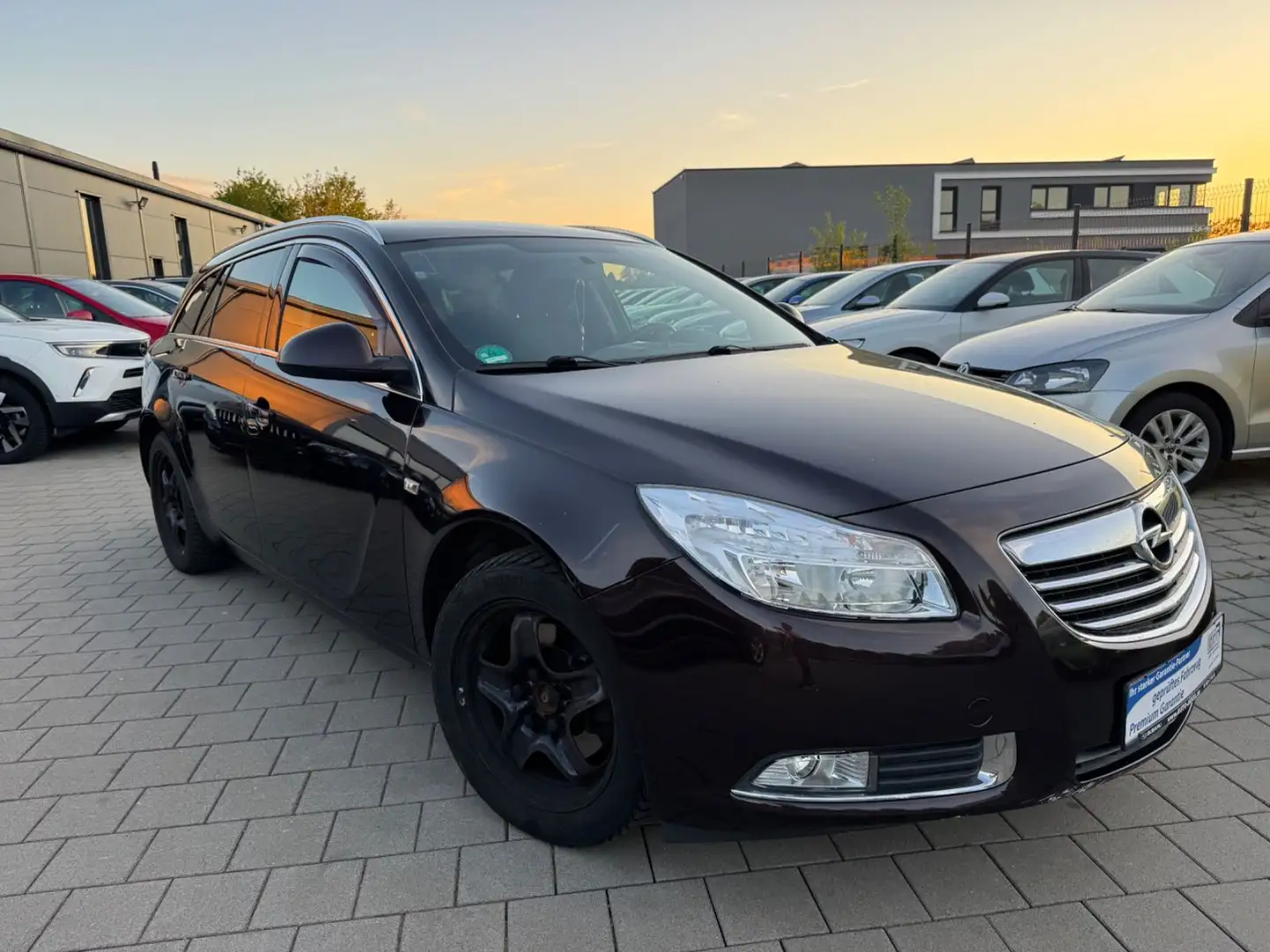 Opel Insignia A Sports Tourer Design Edition Braun - 1