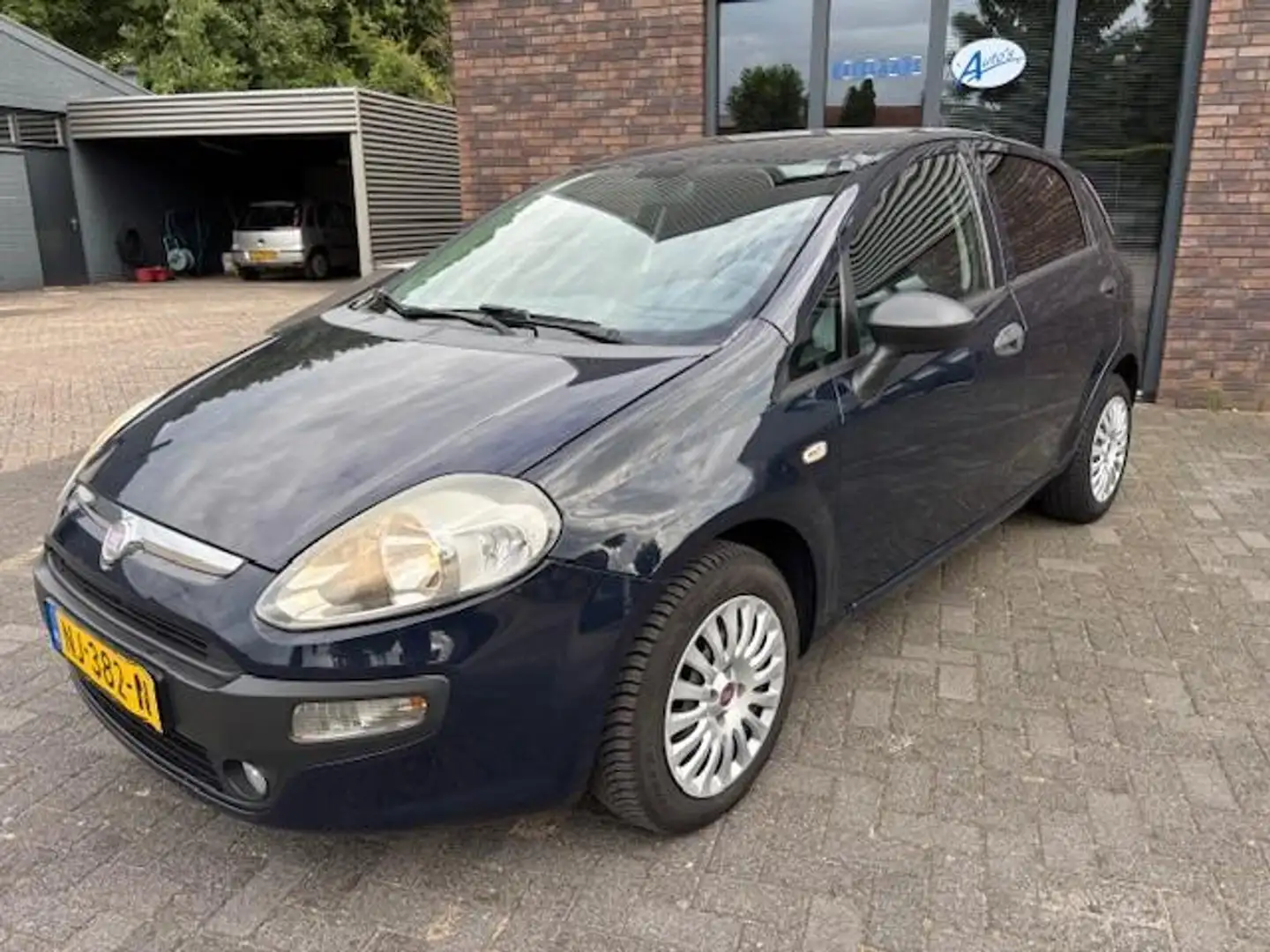 Fiat Punto Evo 1.4 Dynamic 5 drs Airco apk tot 15-07-2026 Blue - 1