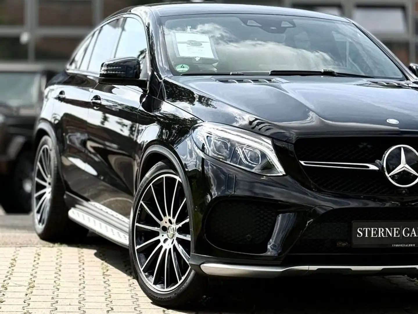 Mercedes-Benz GLE 43 AMG 360°/AHK/AIRM/MEMORY/DISTRO+ Sportp. Fekete - 1