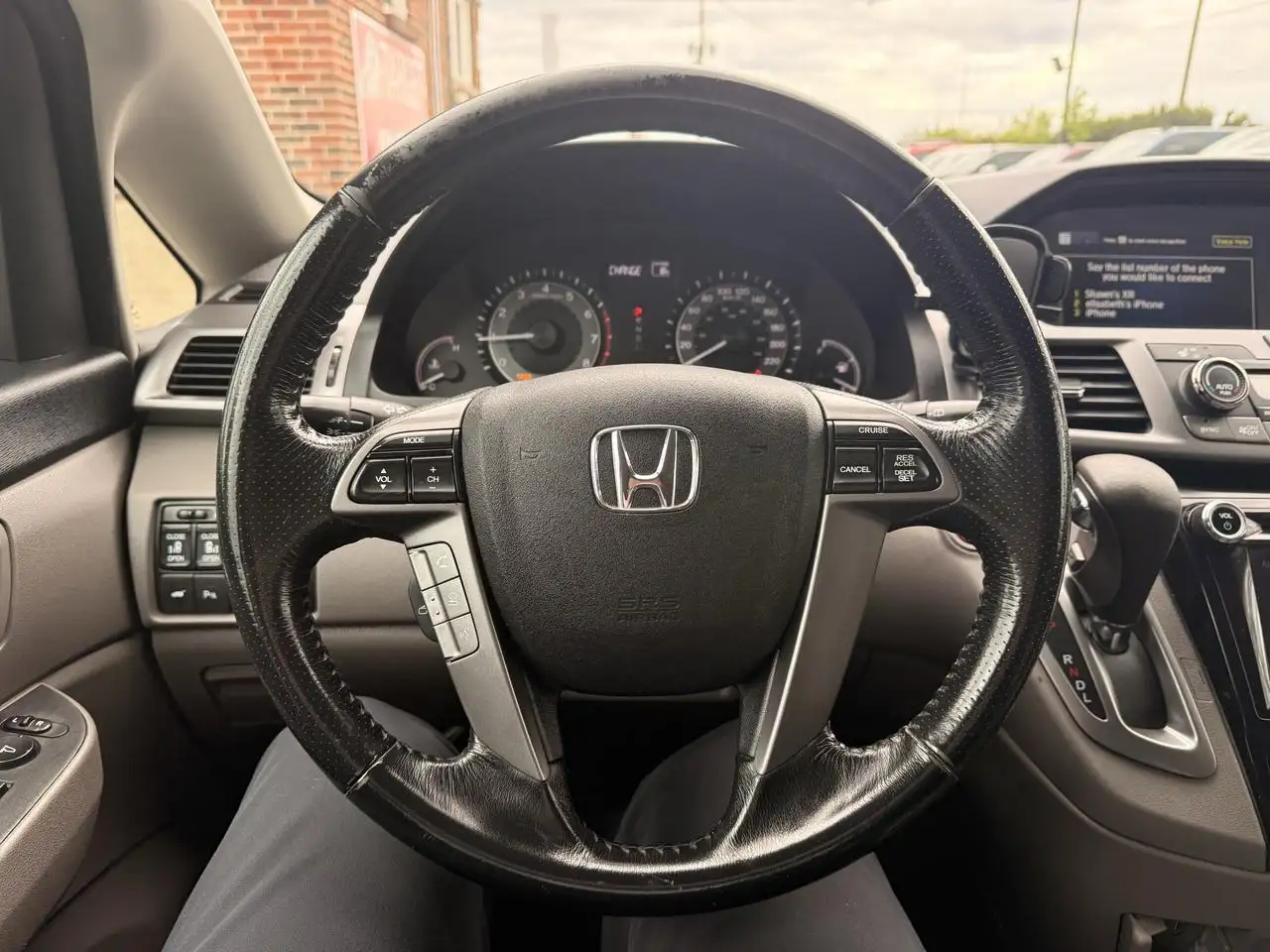 Honda Odyssey снимка Honda Odyssey
