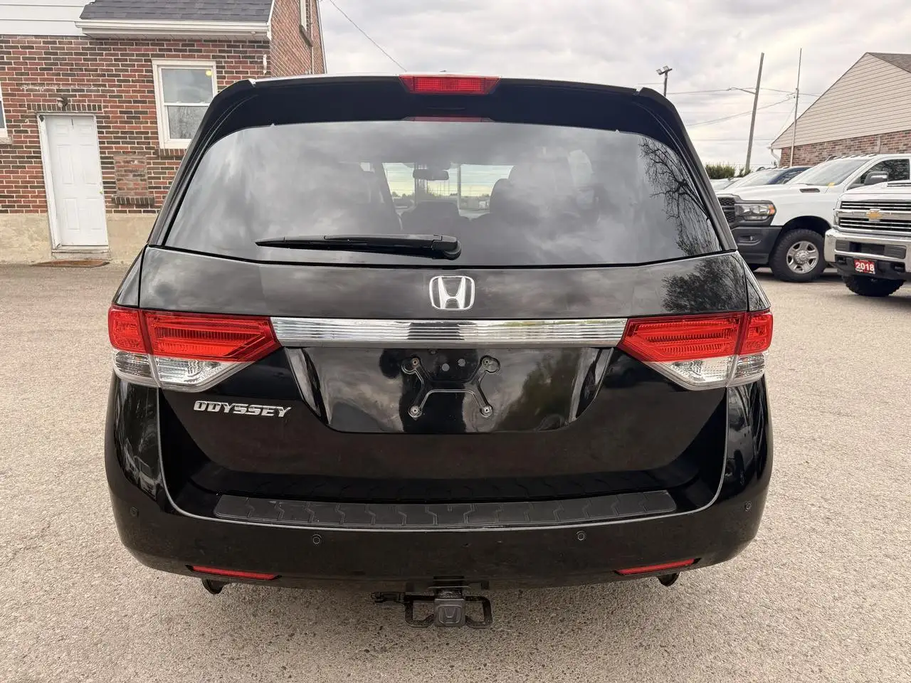 Honda Odyssey снимка Honda Odyssey
