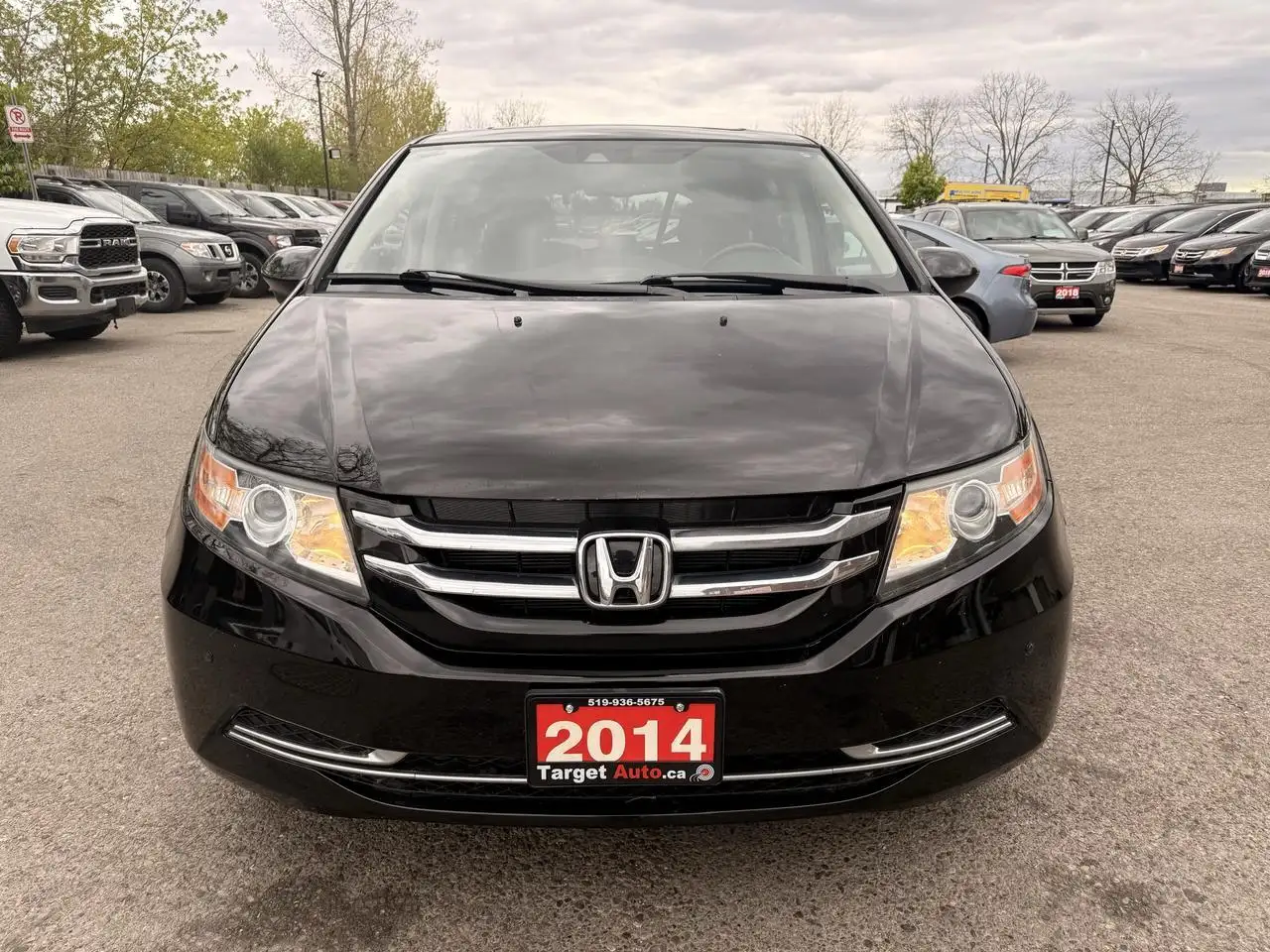 Honda Odyssey снимка Honda Odyssey