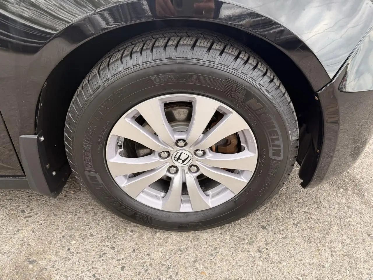 Honda Odyssey снимка Honda Odyssey