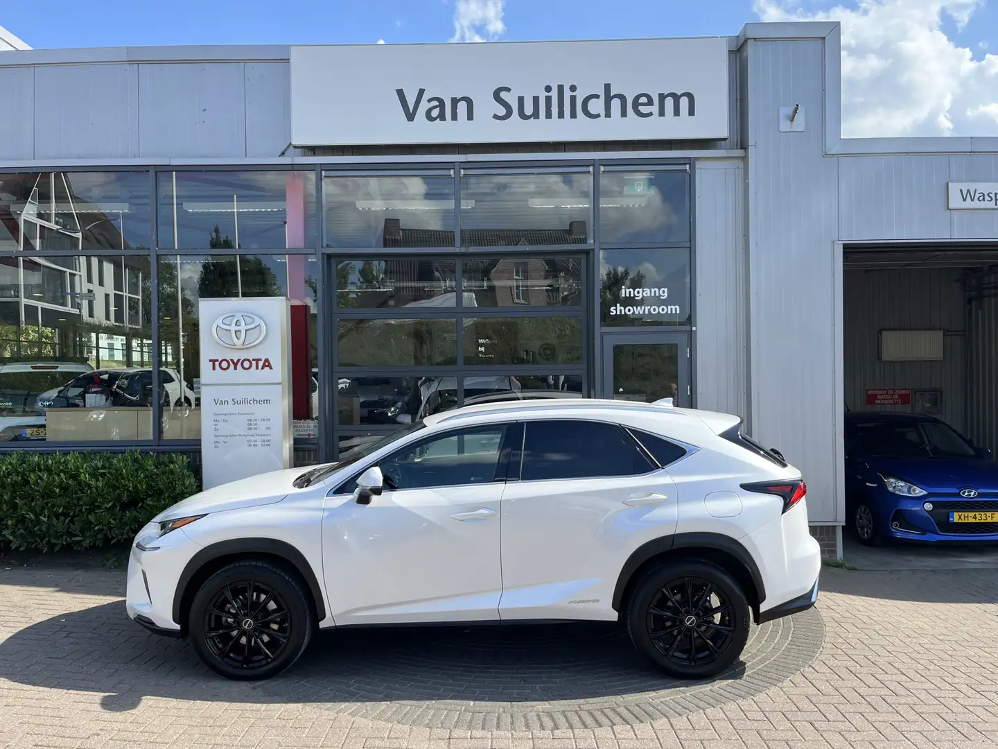 Lexus NX 300h AWD Wit - 1