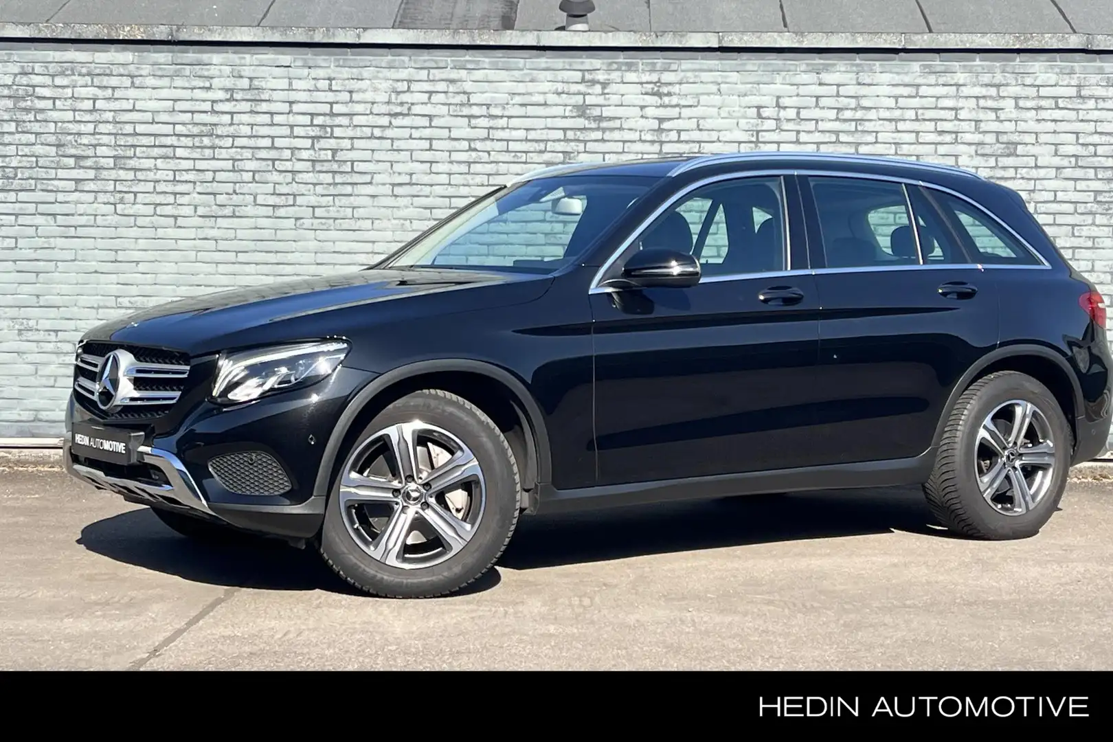 Mercedes-Benz GLC 250 GLC Automaat 4MATIC | Offroad Exterieur | LED | St Zwart - 1