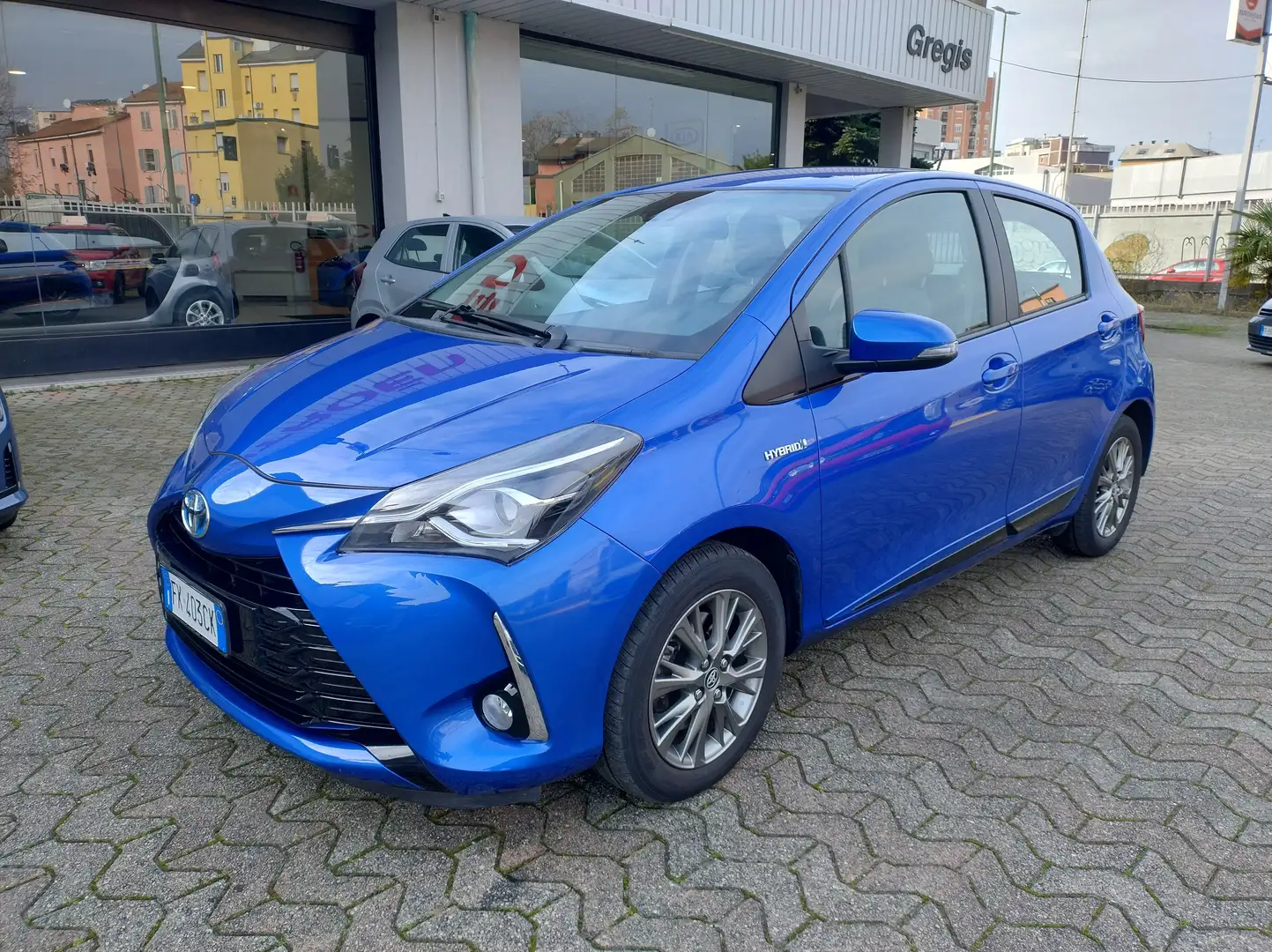 Toyota Yaris Yaris 5p 1.5h Active Blu/Azzurro - 1