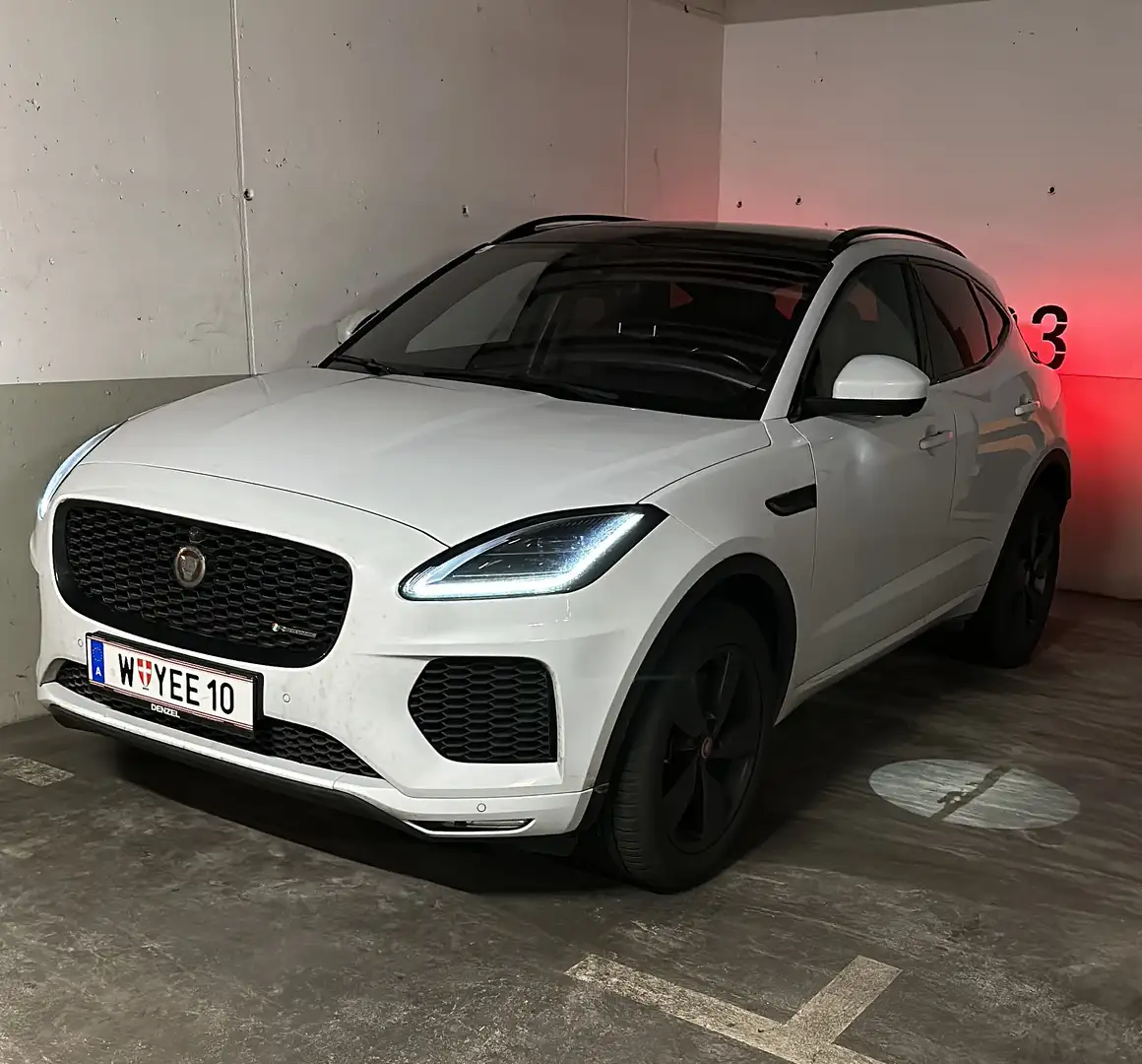 Jaguar E-Pace 2.0DI4 D180 R-Dynamic SE AWD Aut. - 1
