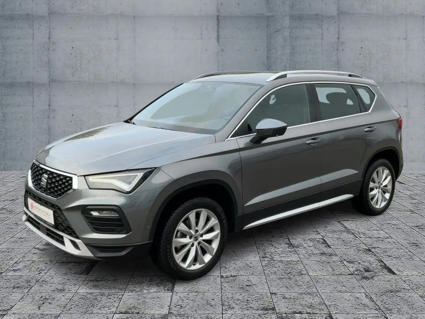 SEAT Ateca 1.5 TSI DSG X-PERIENCE LED+NAV+ACC+SHZ+RFK Grau - 2