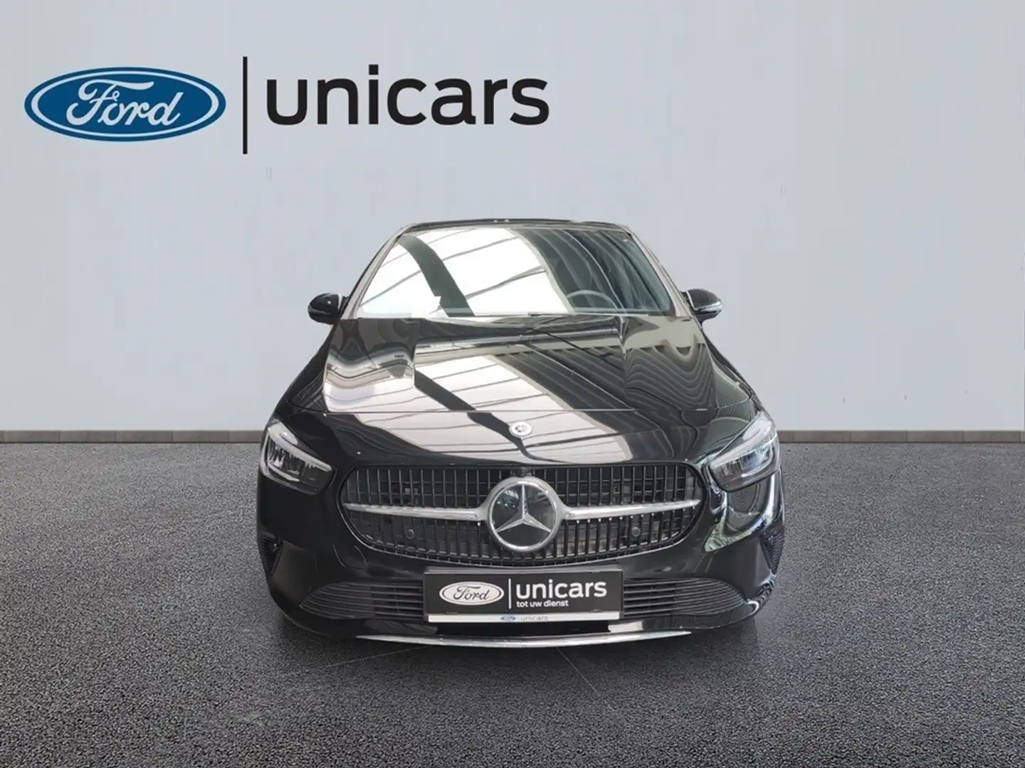 Mercedes-Benz B 180 1.3l Benzine MHEV Zwart - 2