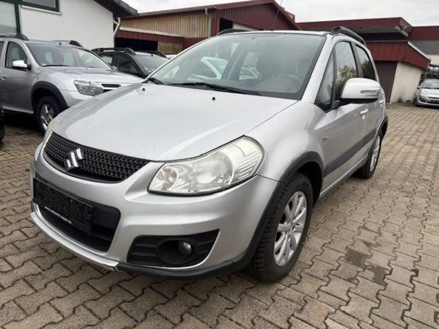 Suzuki SX4 Style 4x4 Silber - 1