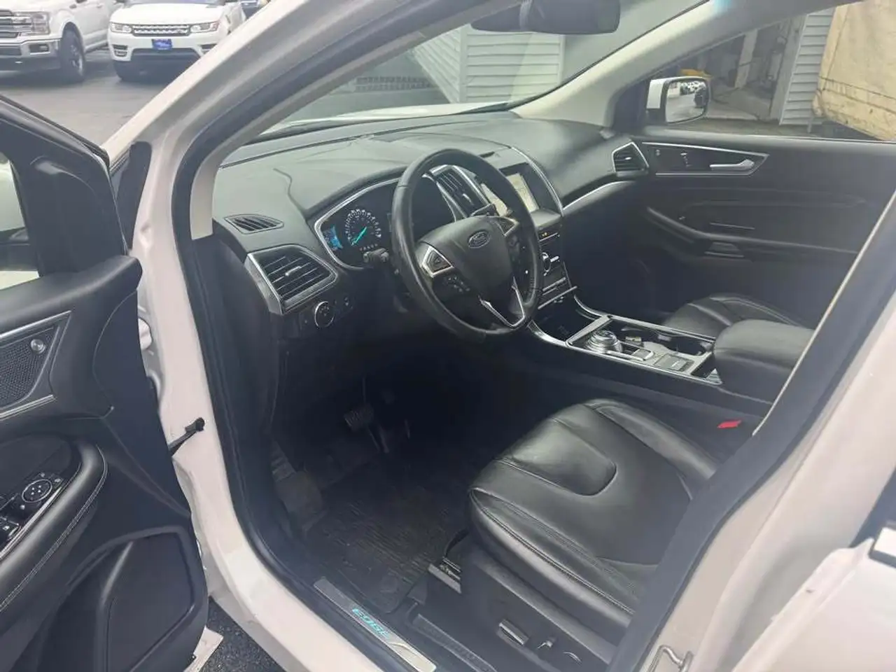 Ford Edge снимка Ford Edge