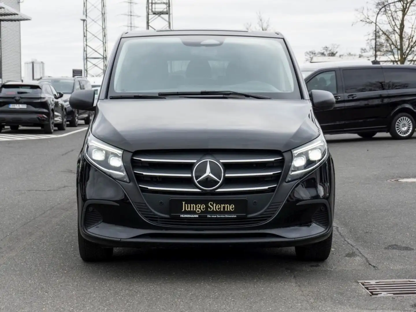 Mercedes-Benz Vito 124 CDI 4x4 Tourer PRO Lang Navi Klima AHK Schwarz - 2