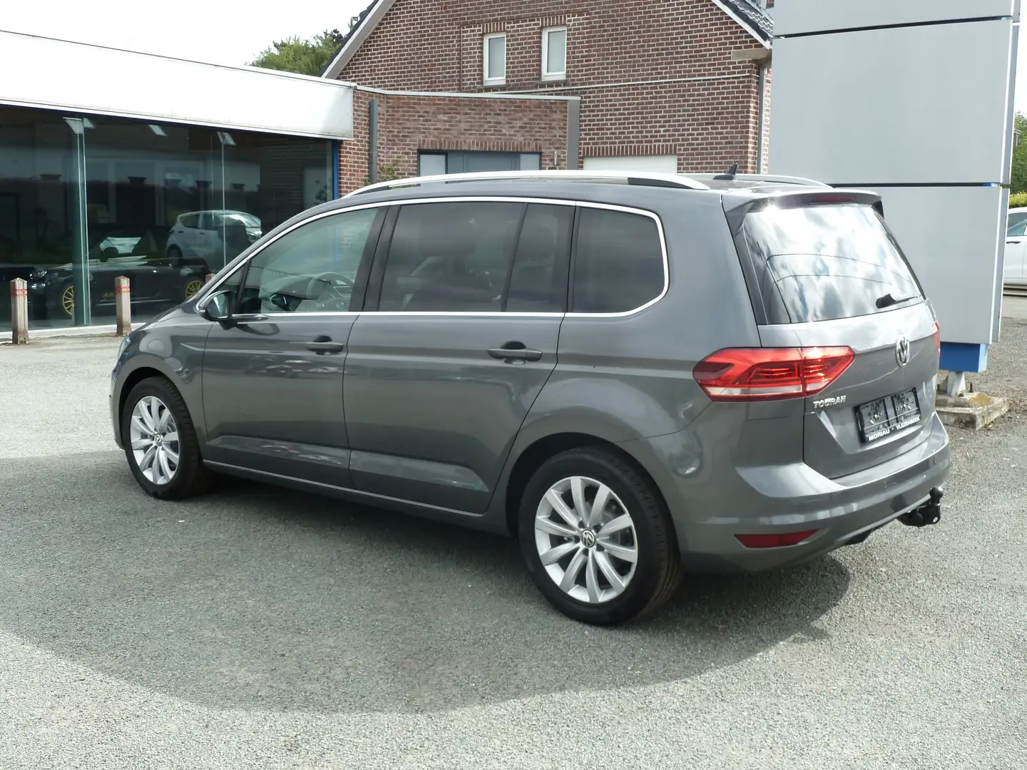 Volkswagen Touran Touran 1.5 TSI ACT OPF Highline Gris - 2
