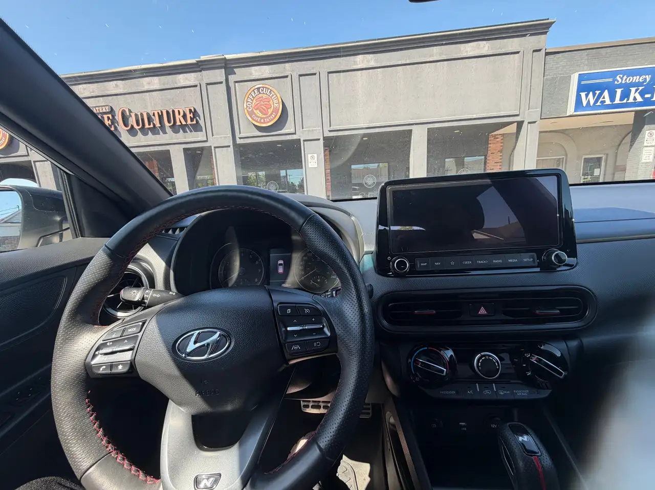 Hyundai KONA снимка Hyundai KONA
