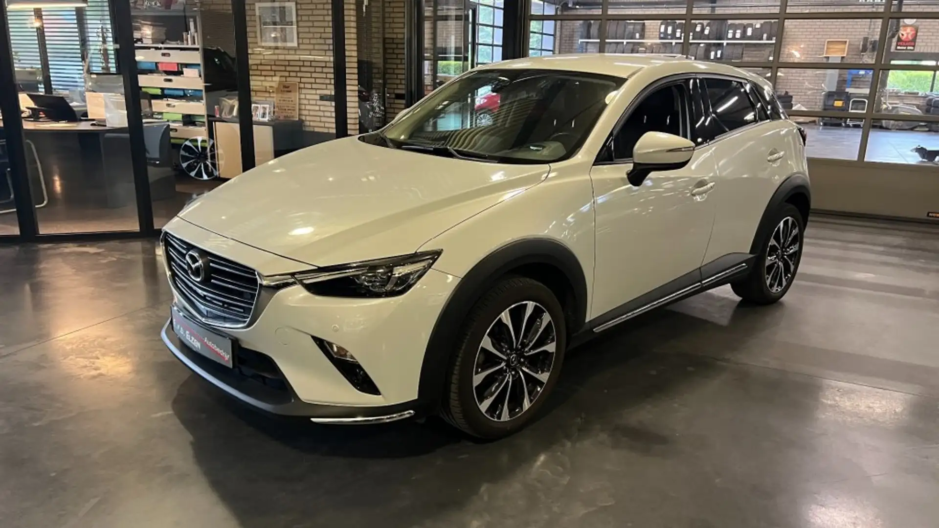 Mazda CX-3 SKYACTIV-G 120 PK HAKONE Wit - 1