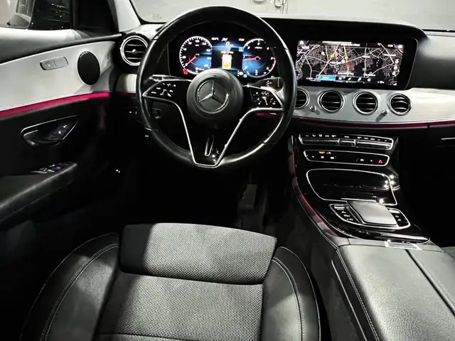 Mercedes-Benz E view 14