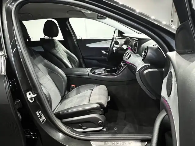 Mercedes-Benz E view 11