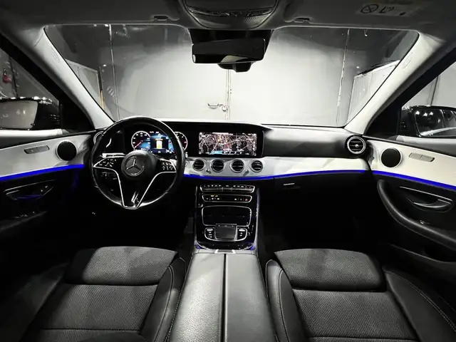 Mercedes-Benz E view 13