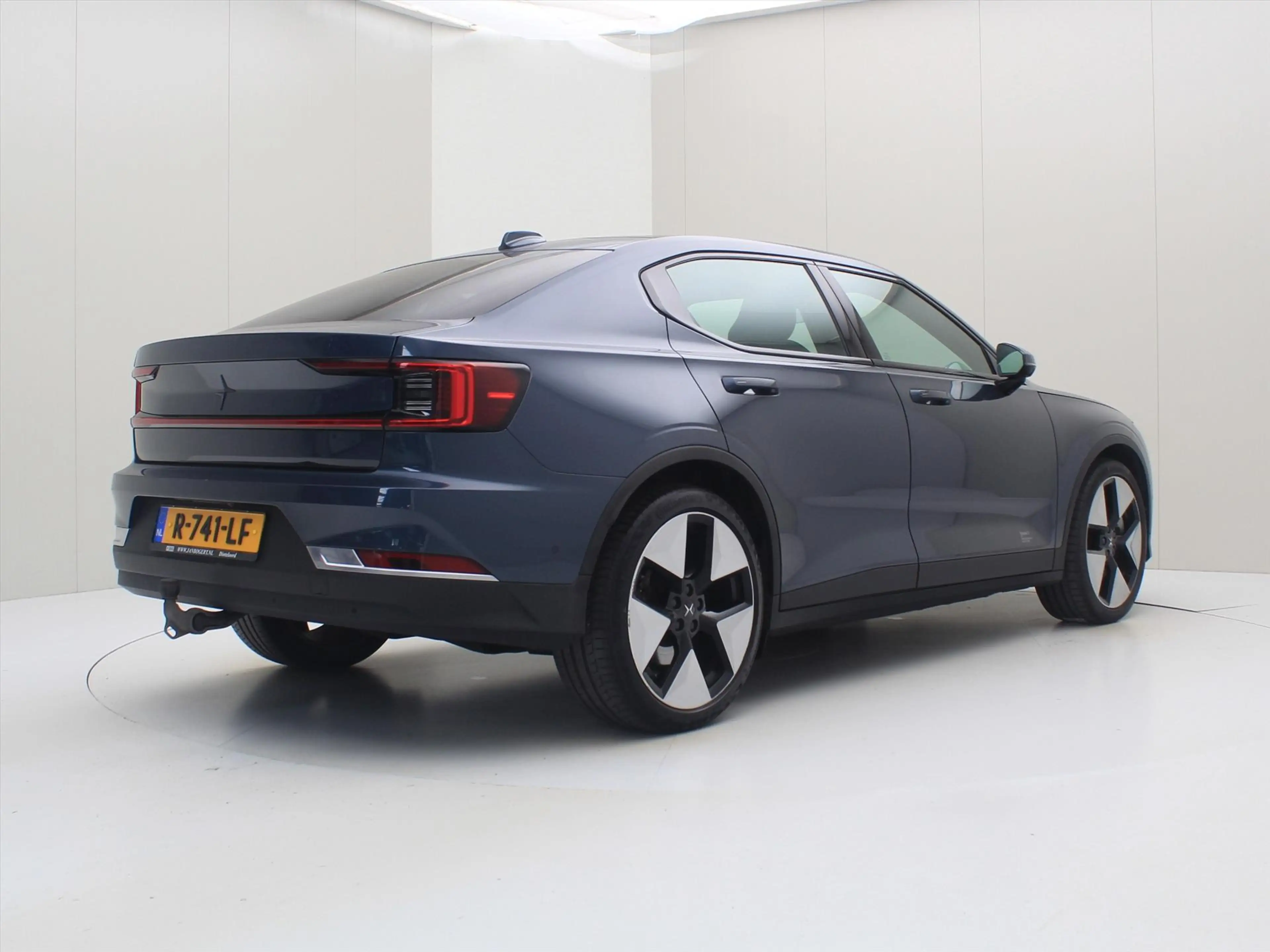 Polestar 2 170 kw Long Range Single Motor 78 kWh 232pk [ WEGK — photo 3