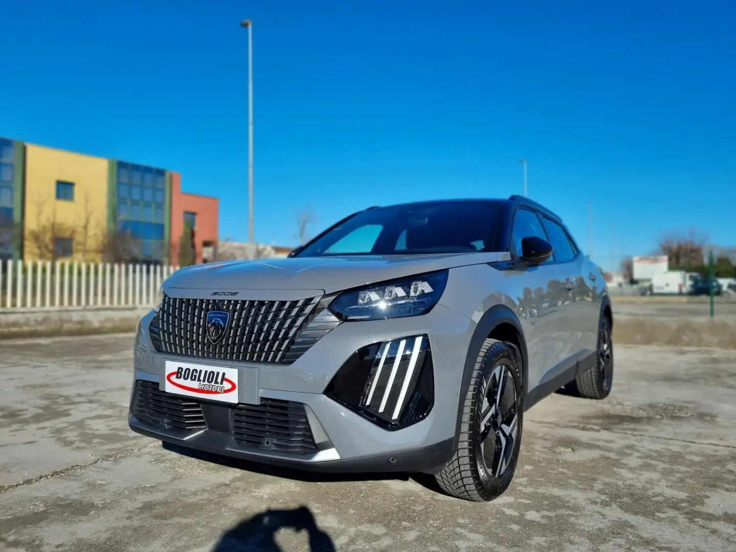 Peugeot 2008 PureTech 130 S&S EAT8 GT Gris - 1