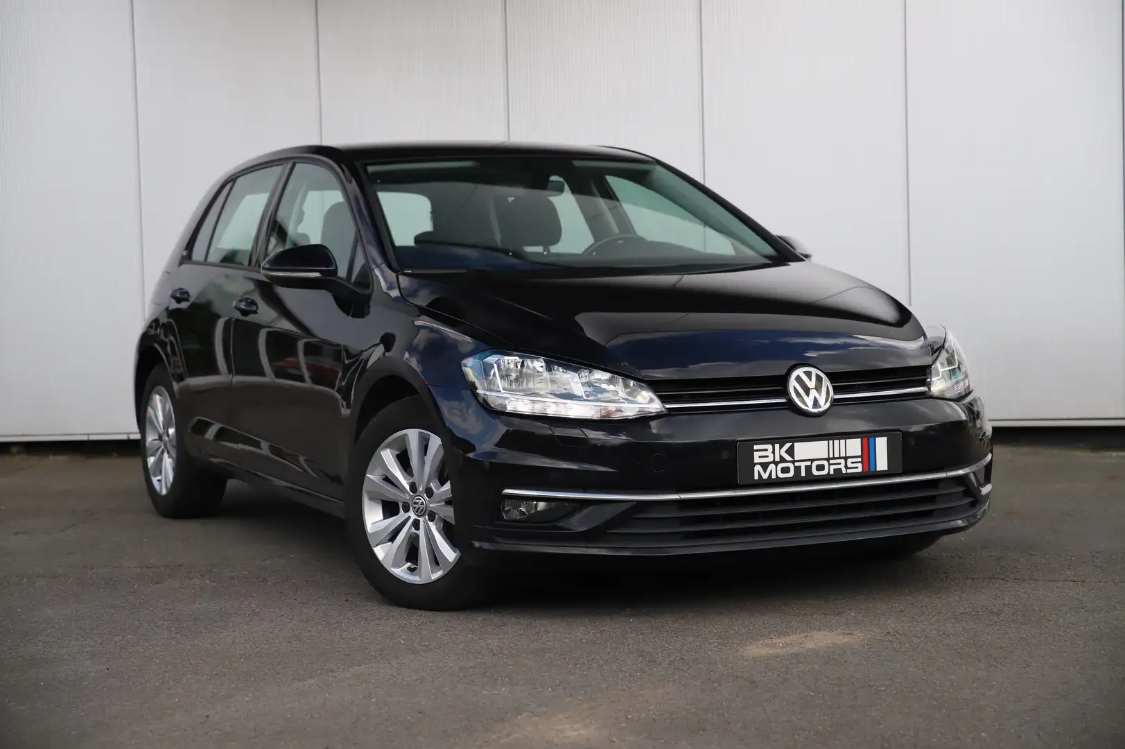 Volkswagen Golf 1.6 TDI -APP CONNECT-ZETELVERWARMING-ADAPTIVE CRUI Schwarz - 1