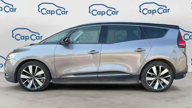 Renault Scenic view 2