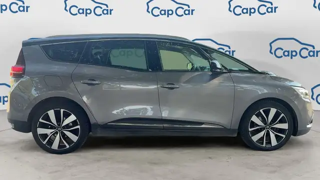 Renault Scenic view 4