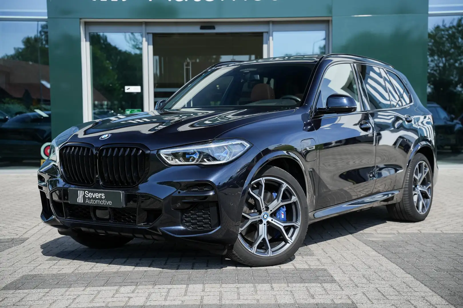 BMW X5 xDrive45e High Executive l M Sportpakket l Driving Zwart - 2