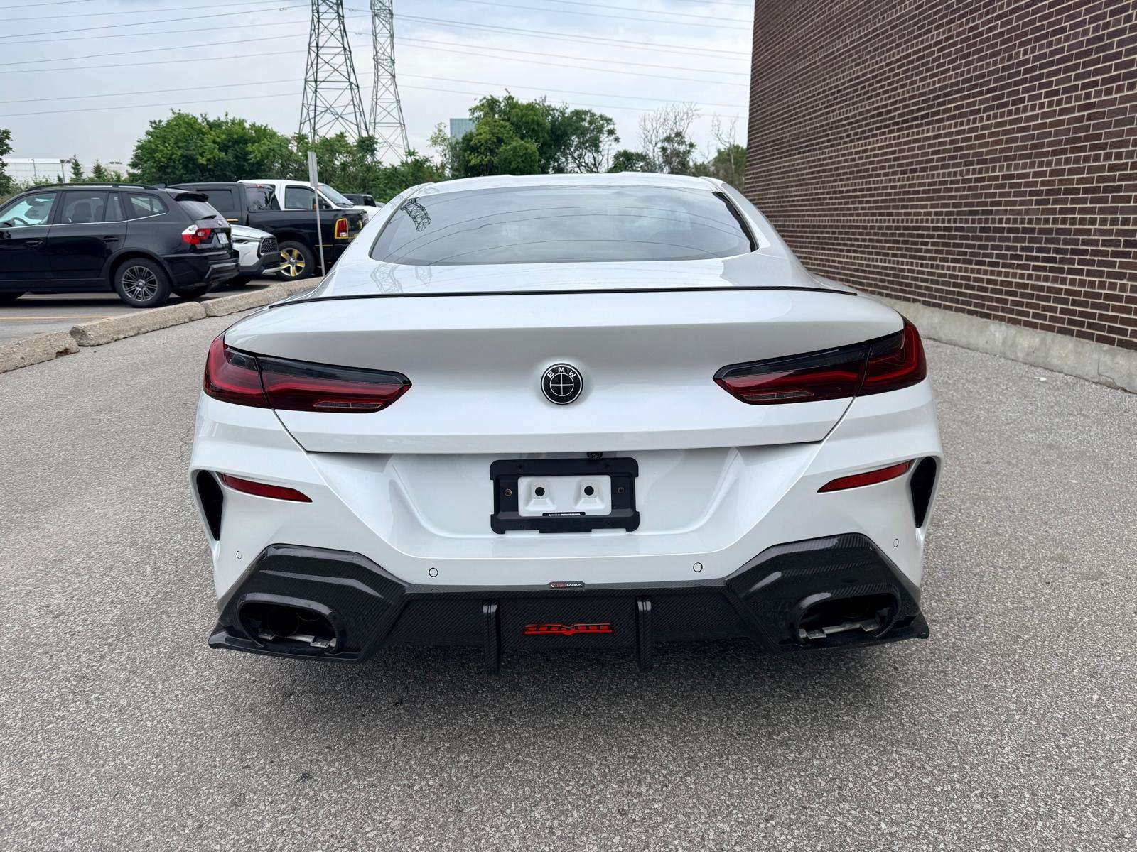 2022 BMW 8 Series xDrive — снимка 1