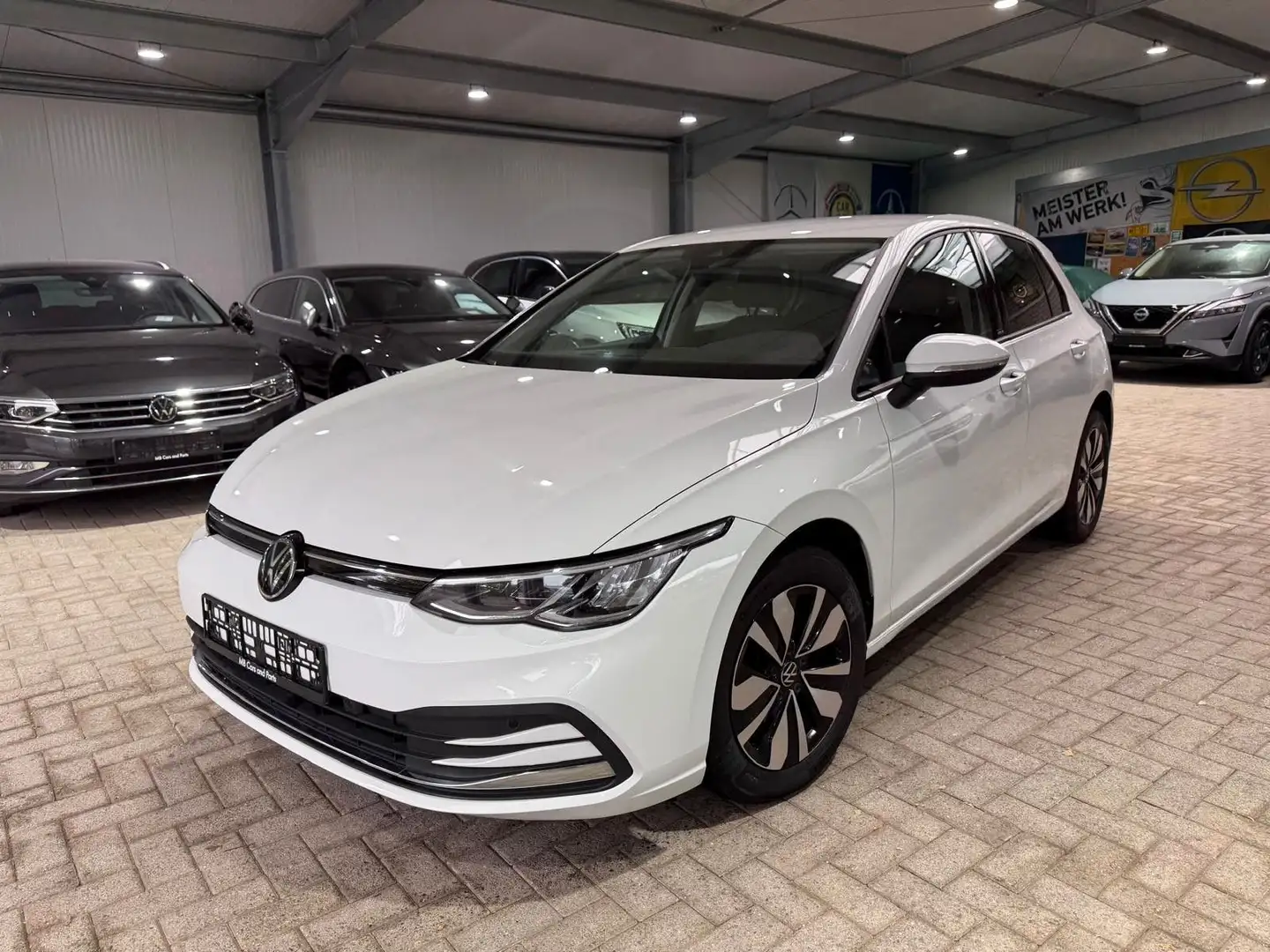 Volkswagen Golf VIII 2.0 TDI Move LHZ SHZ LED Navi ACC Blanc - 1