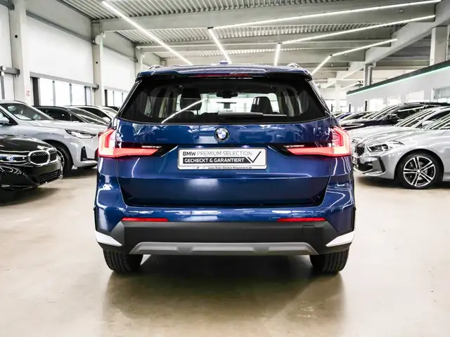 BMW X1 view 5
