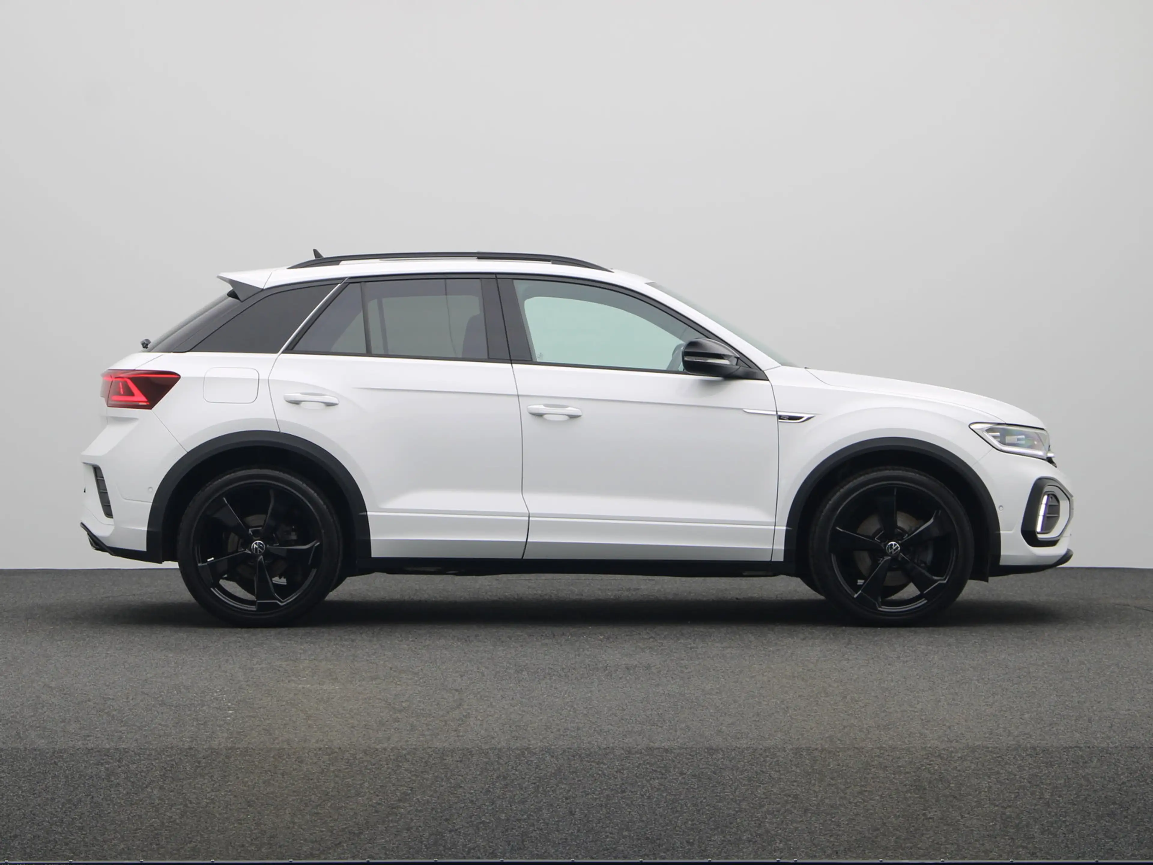 Volkswagen T-Roc R-LINE 2.0 TSI 190 PK 4MOTION DSG AUTOMAAT — photo 8