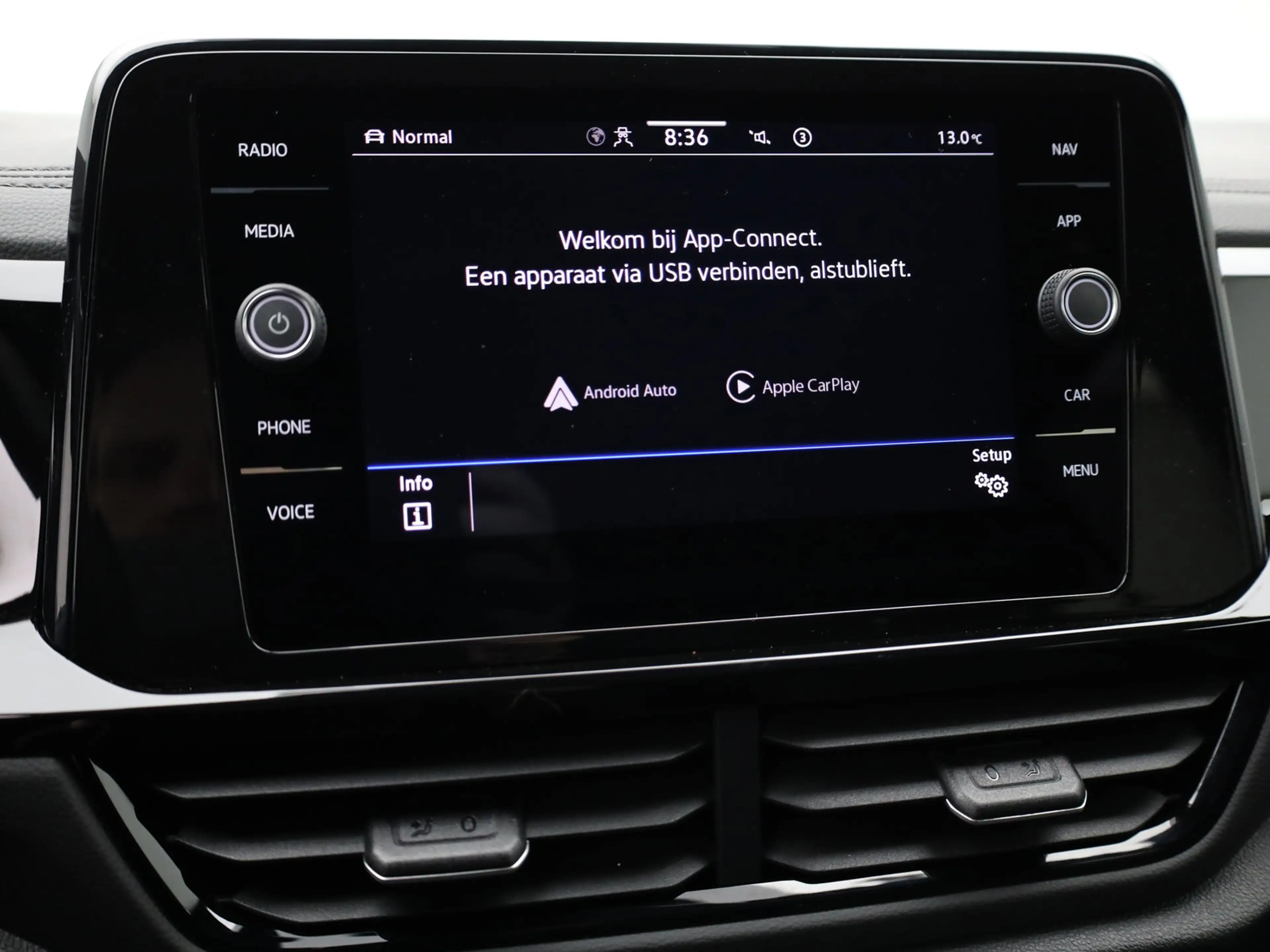 Volkswagen T-Roc R-LINE 2.0 TSI 190 PK 4MOTION DSG AUTOMAAT — photo 9