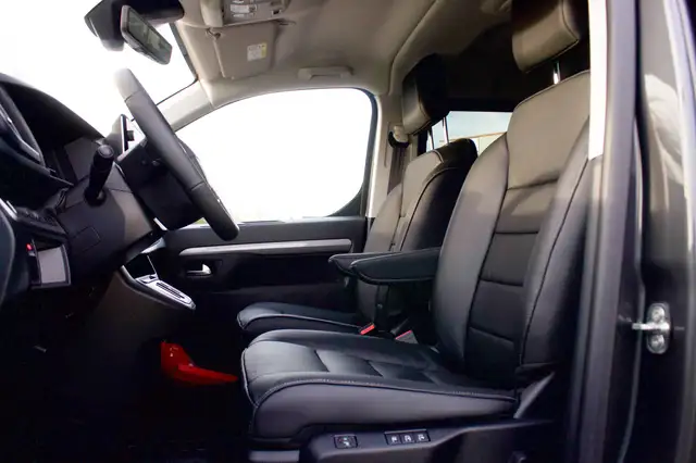 Peugeot Expert view 12