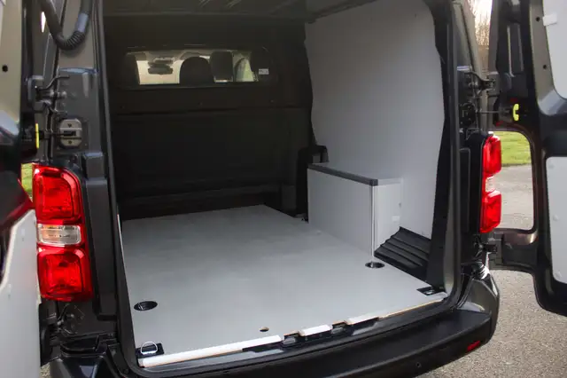 Peugeot Expert view 10