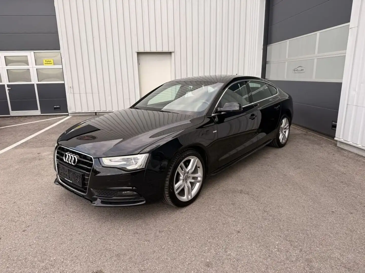 Audi A5 2.0 TDI SB S-Line Schwarz - 1