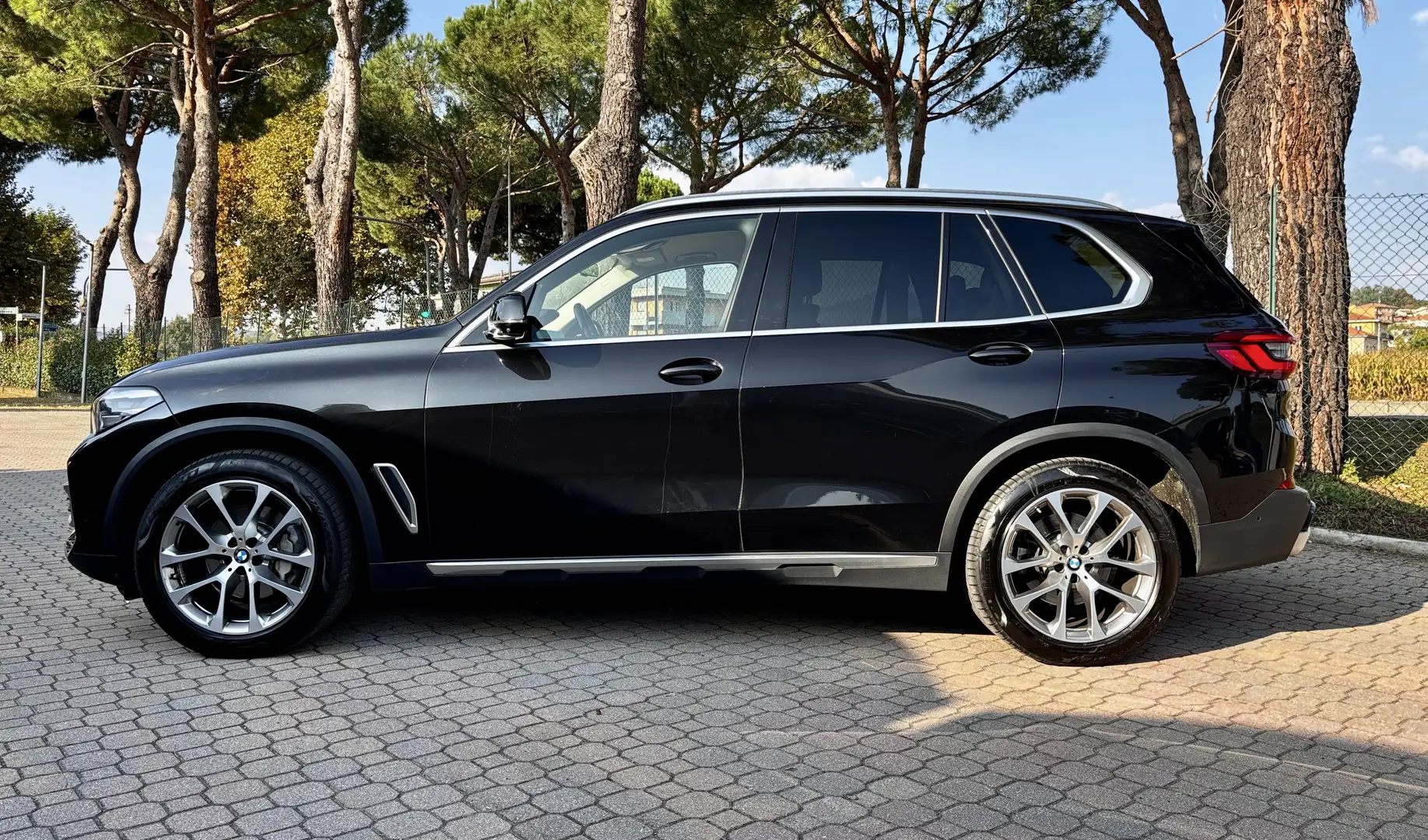 BMW X5 X5 G05 xdrive30d xLine auto *GANCIO TRAINO* Nero - 2