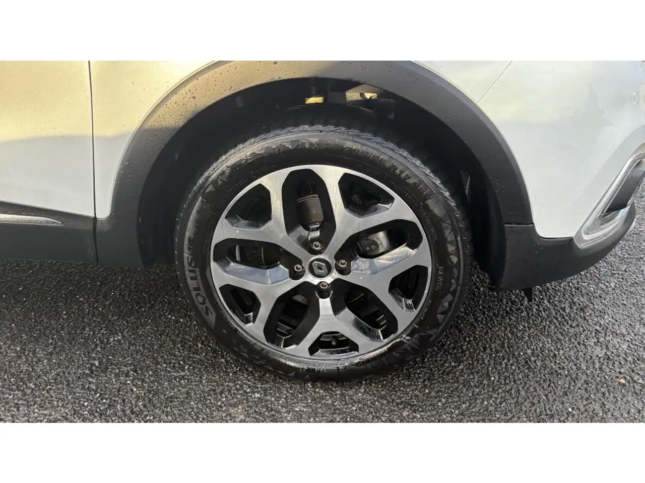 Renault Captur — photo 22