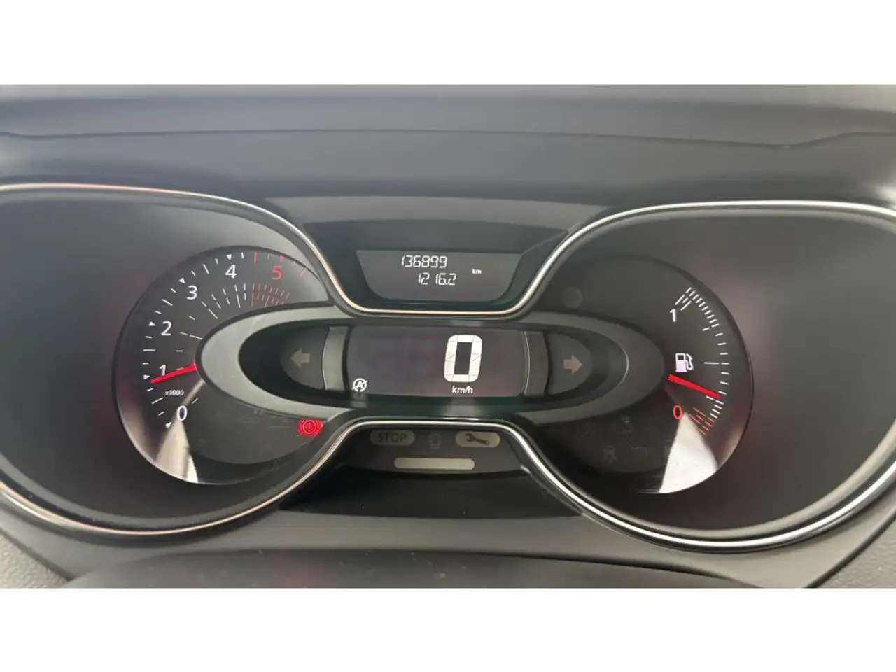 Renault Captur — photo 8