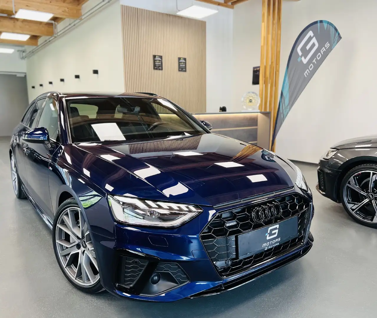 Audi A4 40 TFSI SPORT Q COMPETITION 3X-SLINE NAVARRA MATR Blau - 1