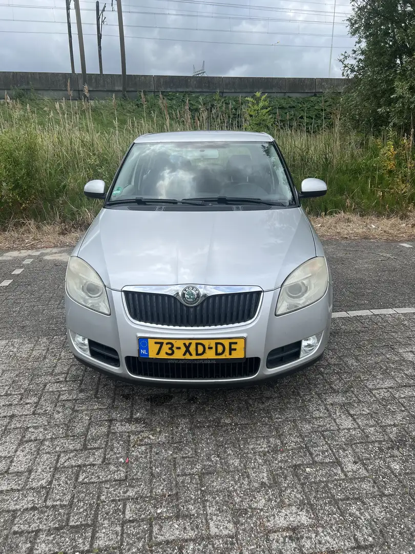 Skoda Fabia 1.4-16V Ambiente Grijs - 1