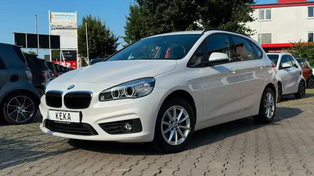 Bmw 220 220d AT xDrive STEPTR. ADVANTAGE NAVI! LED! MwSt