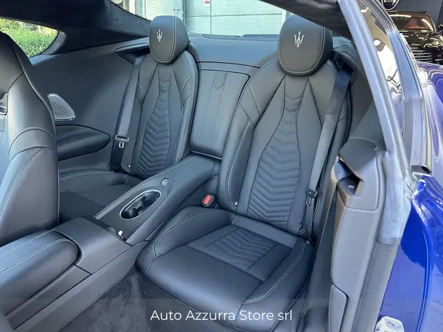 Maserati Granturismo view 15